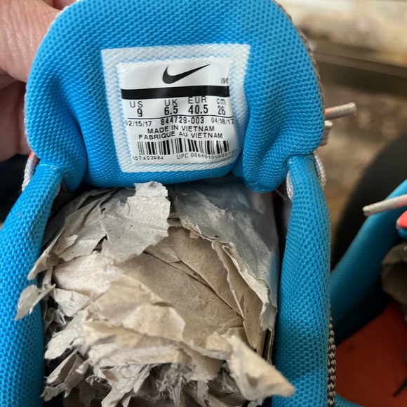 Nike Women’s Flex Experience RN5 Running Shoe - Picture 5 of 5